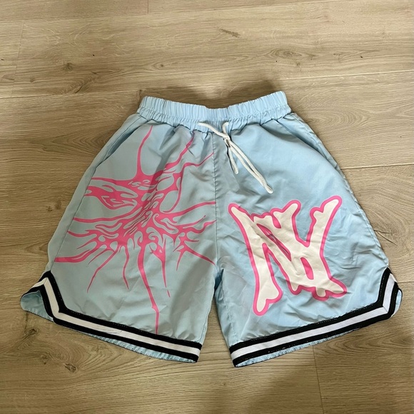 ROMWE Graphic Basketball Shorts Men’s Small Blue Pink - Picture 1 of 3